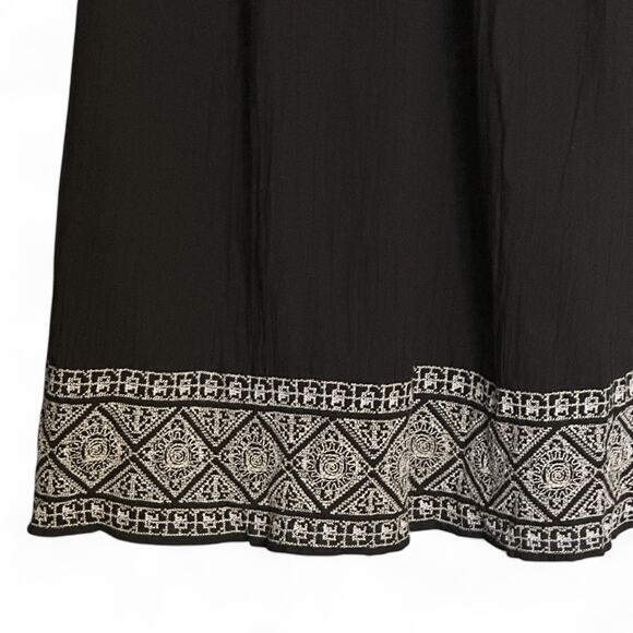 J.Jill Black Embroidered Maxi Skirt XL Crinkle Peasant Boho Elastic Waist Lined - Picture 5 of 9
